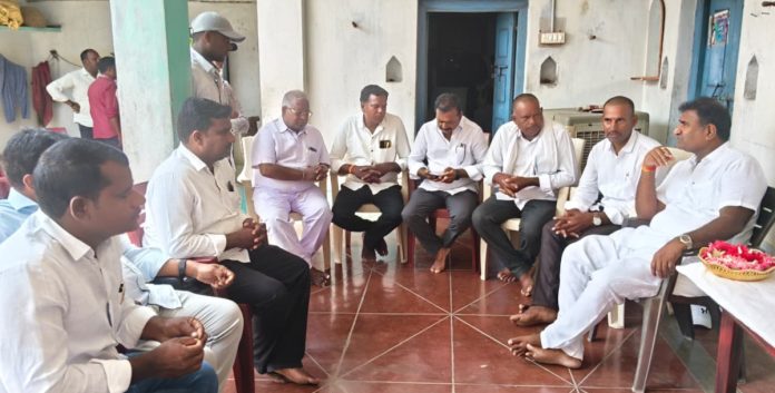 బాధిత కుటుంబాలను పరామర్శించిన సునీల్ రెడ్డి