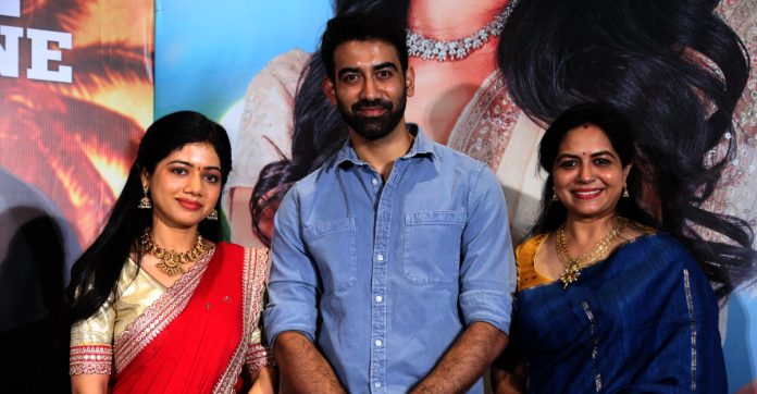 భిన్న ప్రేమకథతో ‘కొత్త మలుపు’