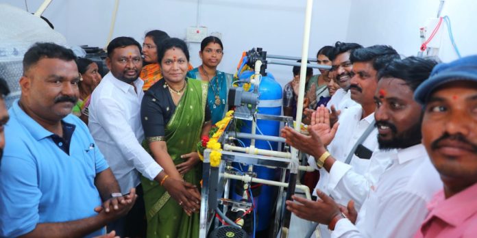 వాడాయి గూడెంలో వాటర్ ఫిల్టర్ ప్రారంభం