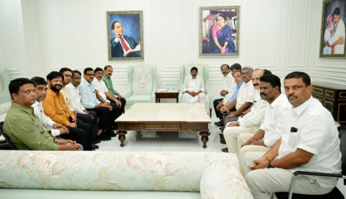 బిల్లులు చెల్లించండి