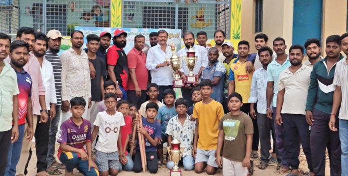 క్రీడలతో శారీరక, మానసిక ఉల్లాసం