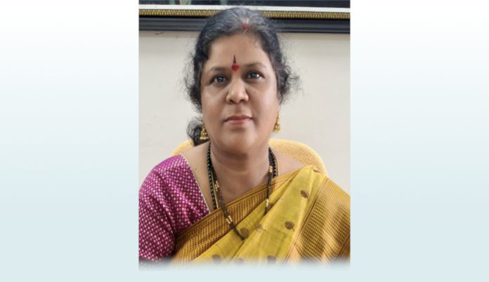 బెట్టింగులు, గంజాయి జోలికి వెళితే కఠిన చర్యలు: తహశీల్దార్