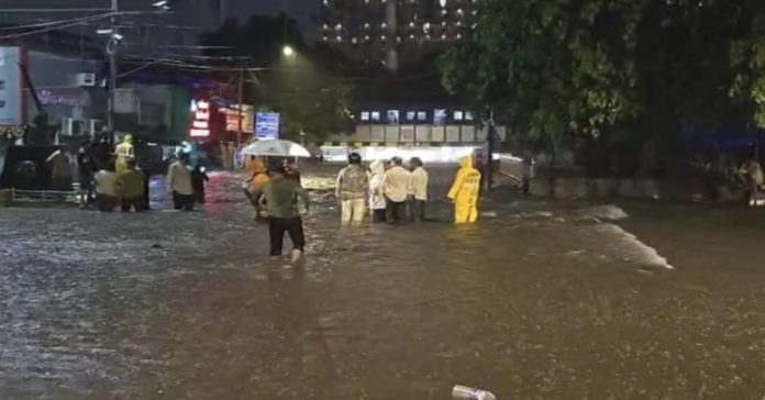 ముంబైలో భారీ వర్షాలు..