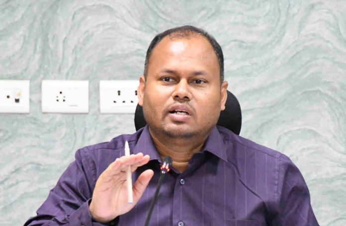 భూసేకరణ పనులు వేగంగా పూర్తి చేయాలి