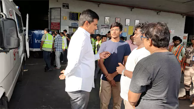 వియత్నాం బోటు ప్రమాదం..హైదరాబాద్ చేరుకున్న మృతదేహాలు