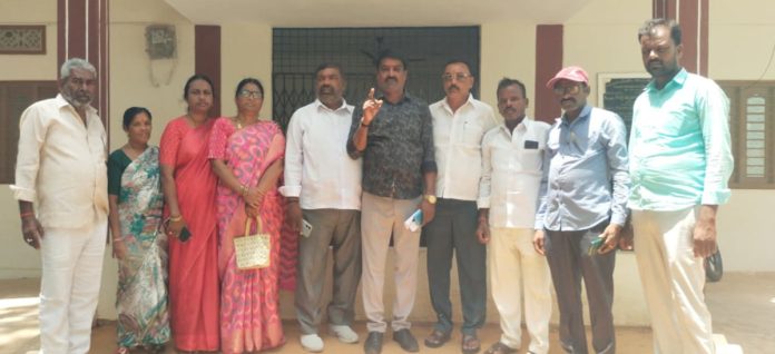 ఉద్యమకారులకు ఇచ్చిన హామీలను అమలు చేయాలి