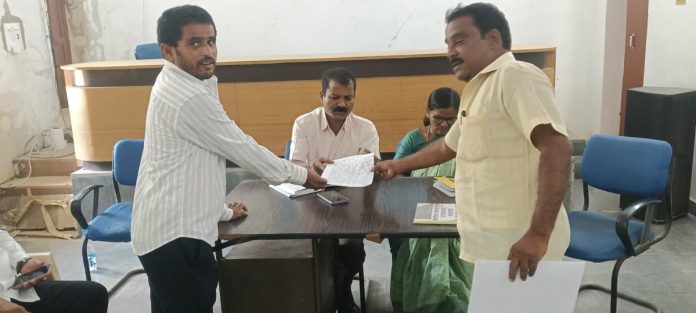 కస్తూర్బా గాంధీ బాలికలకు భద్రత కల్పించాలి