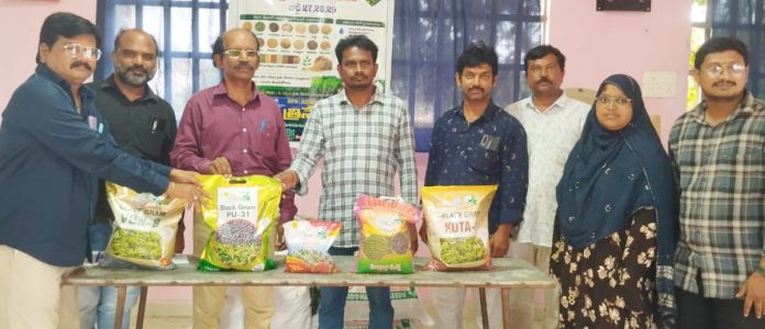Seed fair at Aswaraopet Rythu Vedika