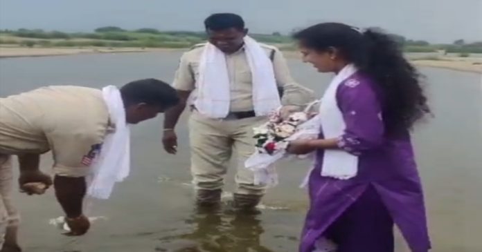 పోలీస్ స్టేషన్ లో కొలువుదీరిన వినాయకుని నిమజ్జనం