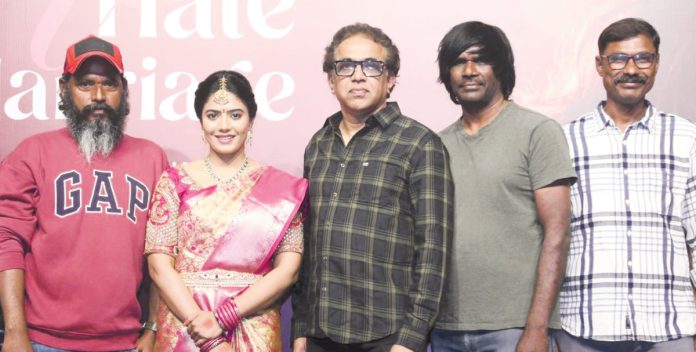 మరో భిన్న ప్రేమ కథ