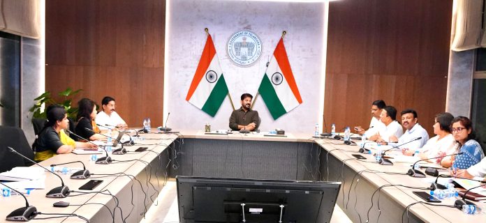 వరంగల్ సూపర్ స్పెషాలిటీ ఆస్పత్రి పనులపై సీఎం అసంతృప్తి