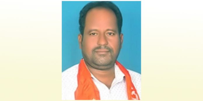పారిశుద్ధ్య కార్మికులకు రక్షణ కిట్లు అందించాలి