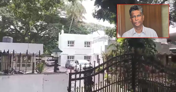 కర్నాటక మంత్రి సతీశ్, ఎంపీ ప్రియాంకా ఇంట్లో ఈడీ సోదాలు