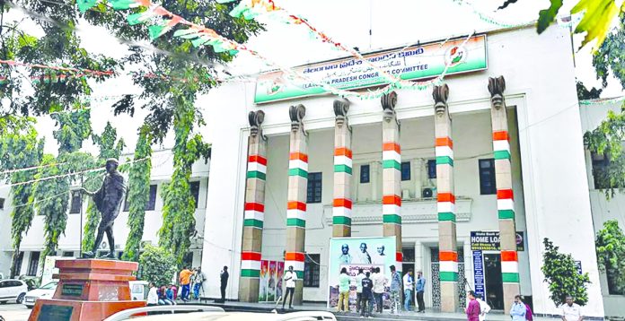 కొత్తవారికే కార్పొరేషన్లు..
