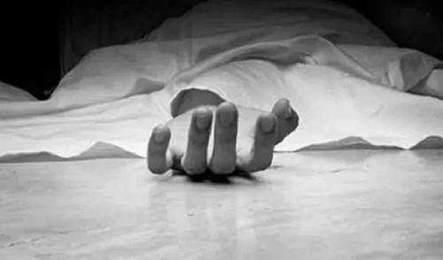 assistant-warden-commits-suicide-in-narayana-college