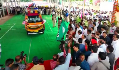 cm-kcr-launched-466-emergency-service-vehicles