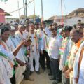 brs-party-leaders-and-activists-joined-in-the-presence-of-congress-party-candidate-lakshmi-kantha-