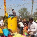 devotees-flocked-to-sammakka-saralamma-fair