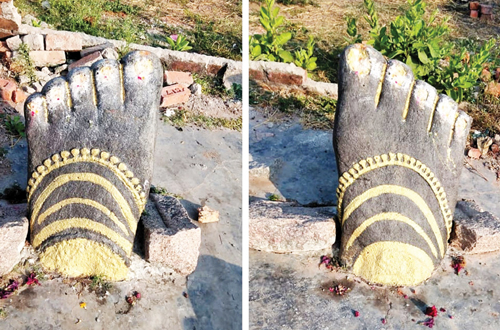 Another pair of Jain feet in Bichkunda