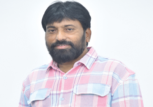 పక్కా ఫ్యామిలీ ఎంటర్‌టైనర్‌