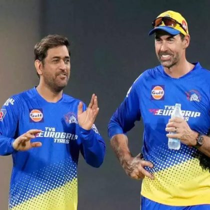 stephen-fleming-reacts-to-dhoni-batting-in-the-lower-order