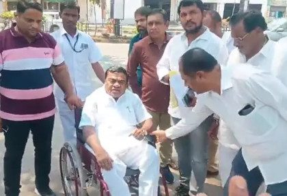 babu-mohan-who-went-in-a-wheelchair-and-filed-his-nomination