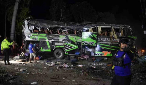 11-killed-in-school-bus-accident