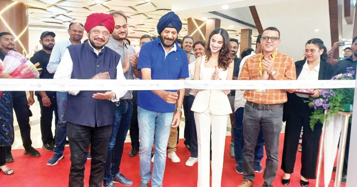 First Apple Premium Partner Store at Inorbit Mall