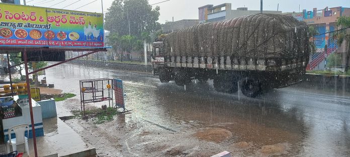 Heavy rain in Kammarpalli