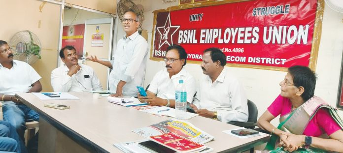 The National Monetization Pipeline Scheme should be scrapped.