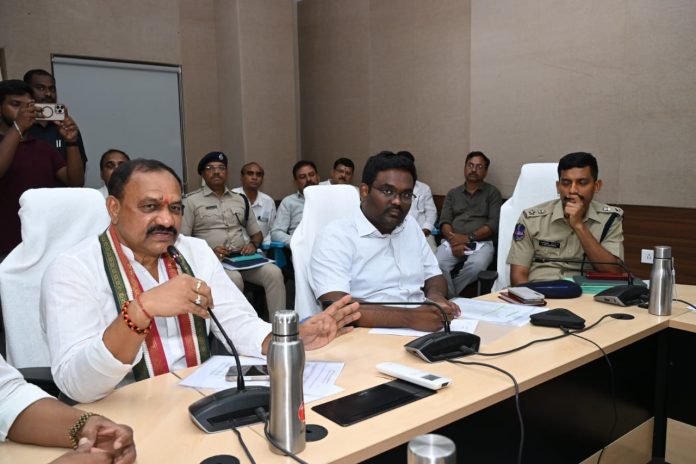 TPCC holds review meeting with officials on rice procurement