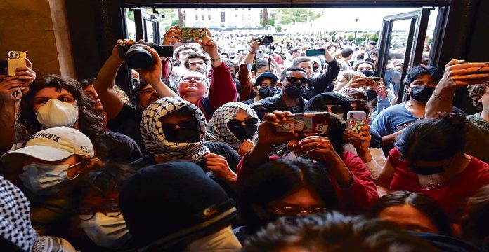 Khakis brutality against protesters