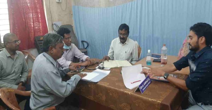 Notices of suspension issued to government hospital staff..!