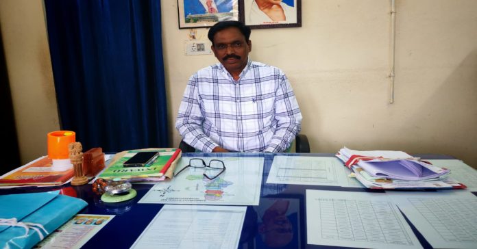 Prasad takes charge as Kammarpally Tehsildar