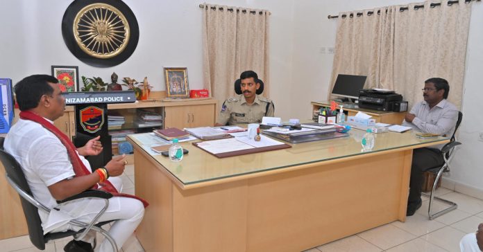 Review meeting on traffic control..
