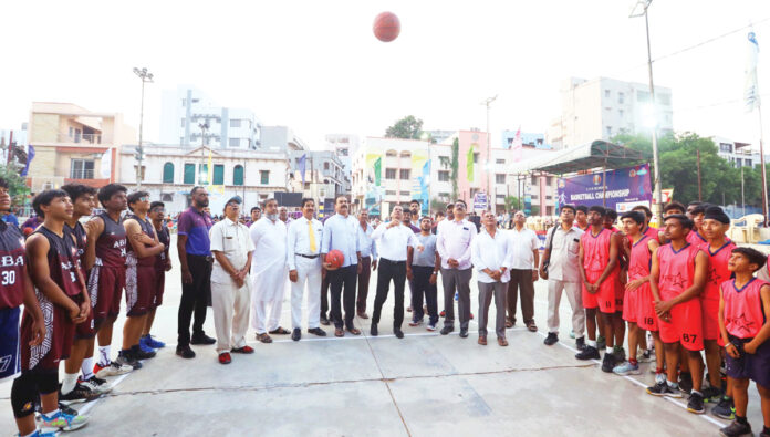 Basketball tournament begins
