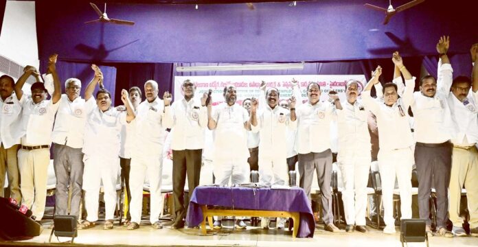 Movement in the government only through struggle