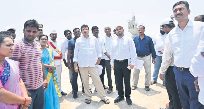 Quality should be maintained in Saraswati Pushkara work.