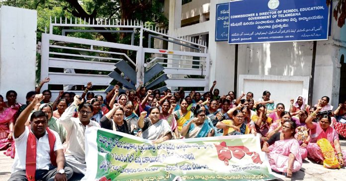 Don't give 'midday meals' to Akshaya Patra