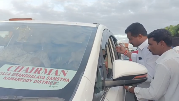 The chairman showed humanity when the car overturned