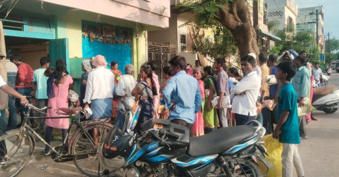 AIDWA survey in ration shops..