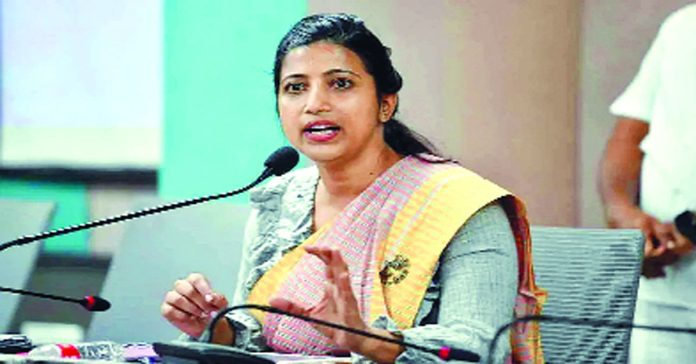 Amrapali gets relief in CAT