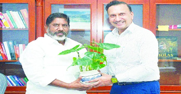 Naveen Mittal meets Deputy CM