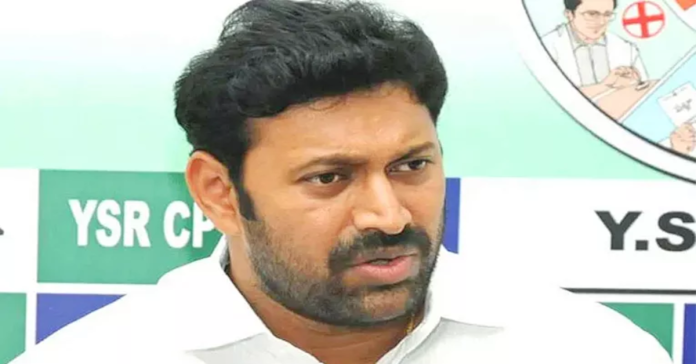 Case against Avinash Reddys followers