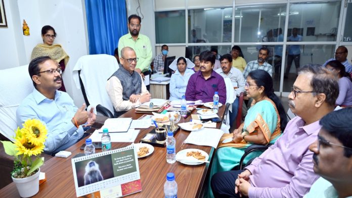 Collector Health Director visits GGH Medical Colleges