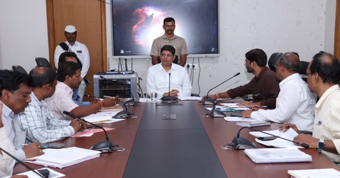 Collector reviews sand requirement in Kamareddy..