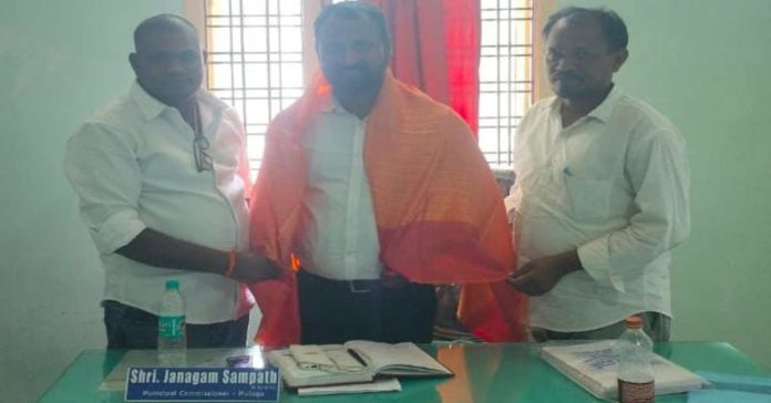 Congress leaders meet Municipal Commissioner