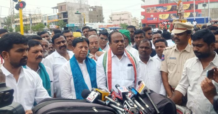 D. Srinivas services are unforgettable: MLA Bhupathi Reddy