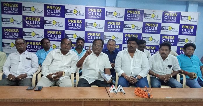 Efforts to develop the Arya Vaishya urban community