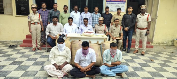 Fake seed gang busted..